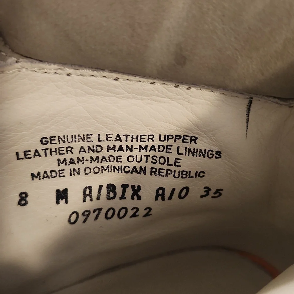 Timberland 6" Boots Womens (8) - Picture 7 of 14